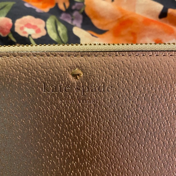 Kate Spade metallic gold wallet. - Picture 8 of 8